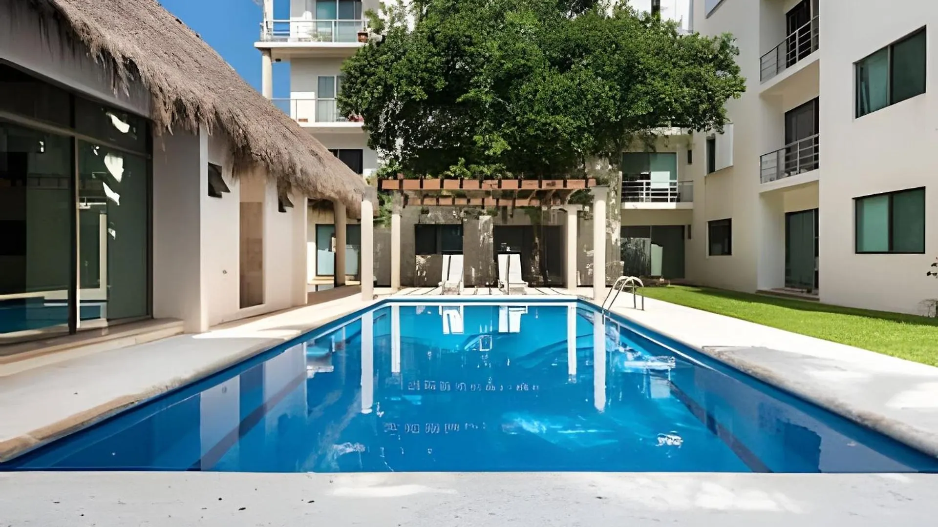 Condominio Skalia Κανκούν